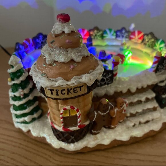 2007 Sweet Dreams Collection Bumper Cars Christmas Village LightS Motion VIDEO - Picture 5 of 14